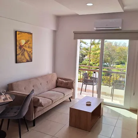 Stylish Kato Close To & Vibrant Harbor Life Apartament *