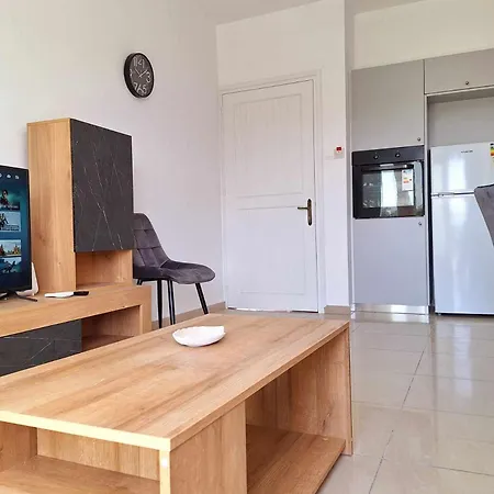 Apartment Stylish Kato Close To & Vibrant Harbor Life *