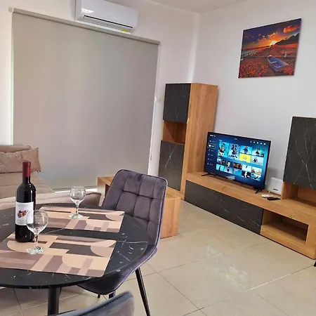 Stylish Kato Close To & Vibrant Harbor Life Apartmán *